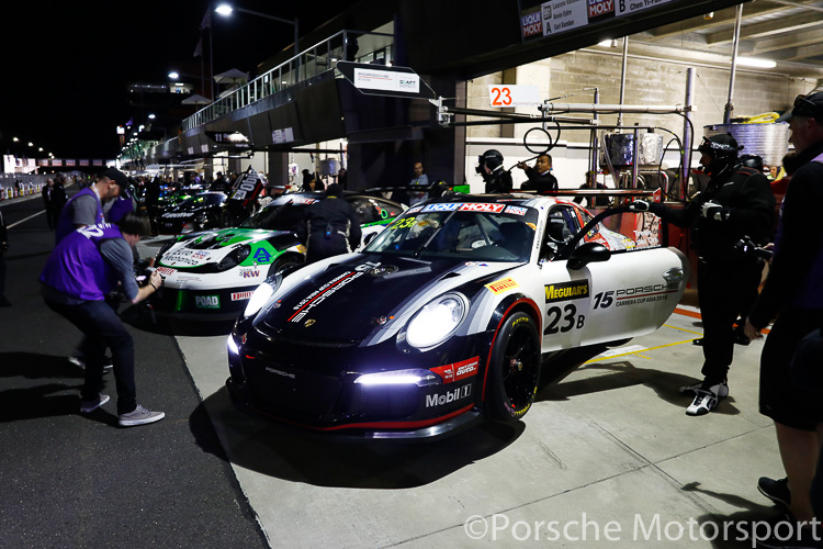 #23 Team Carrera Cup Asia Porsche 911 GT3 Cup