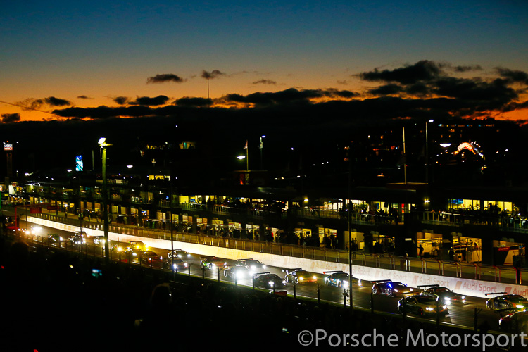 Bathurst 12 Hour start