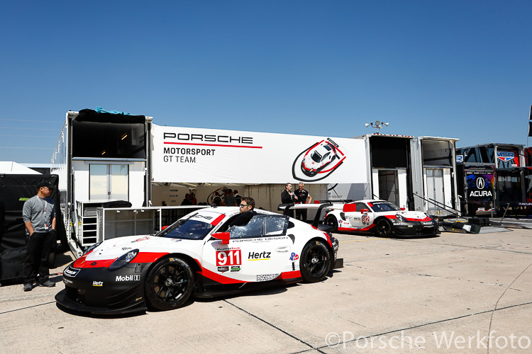 #911 Porsche 911 RSR