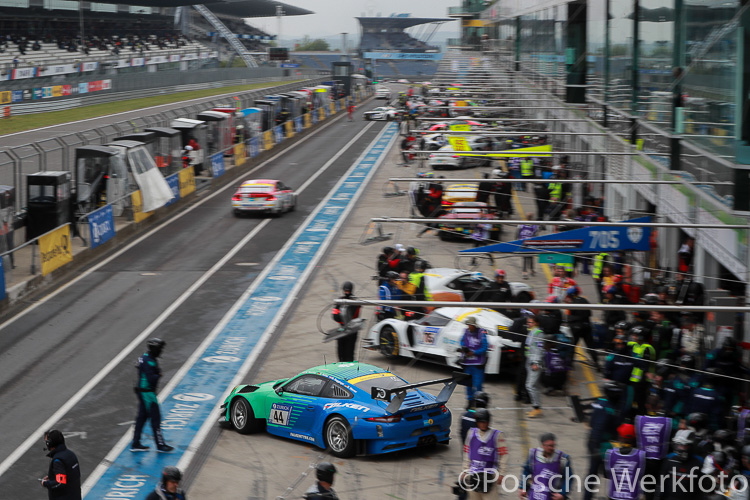 #44 Falken Motorsports Porsche 911 GT3 R