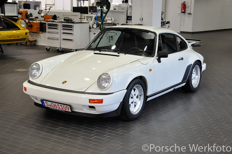 1985 prototype 911 Carrera 3.2 Club Sport in the Museum Workshop