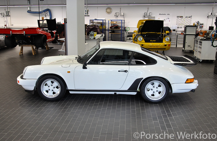 1985 prototype 911 Carrera 3.2 Club Sport in the Museum Workshop