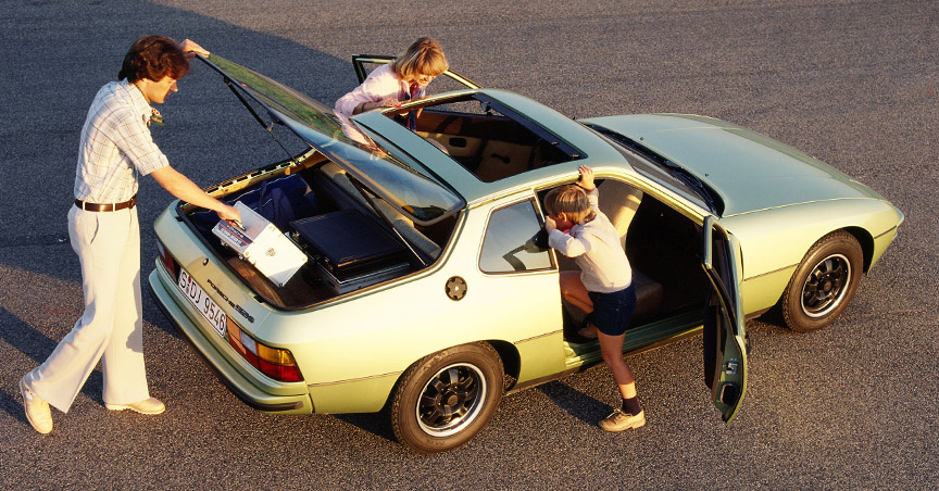 924 introduced the era of the family-Porsche
