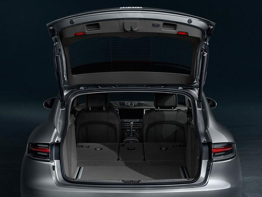 Porsche Macan 95B.2 rear hatch open