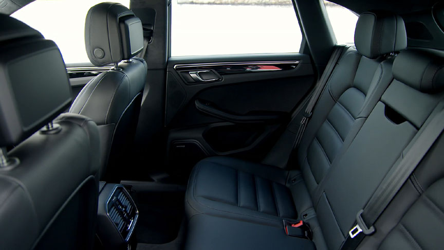 2019 Porsche Macan (95B.2) rear seats