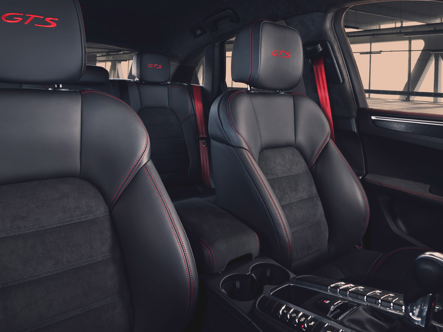 2020 Porsche Macan GTS seats