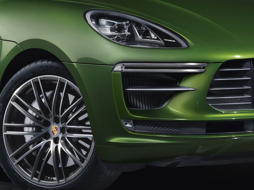 2020 Porsche Macan Turbo front spoiler