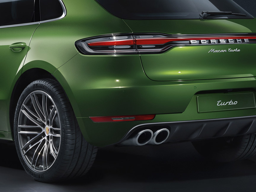 2020 Porsche Macan Turbo 2.9 exhaust pipes