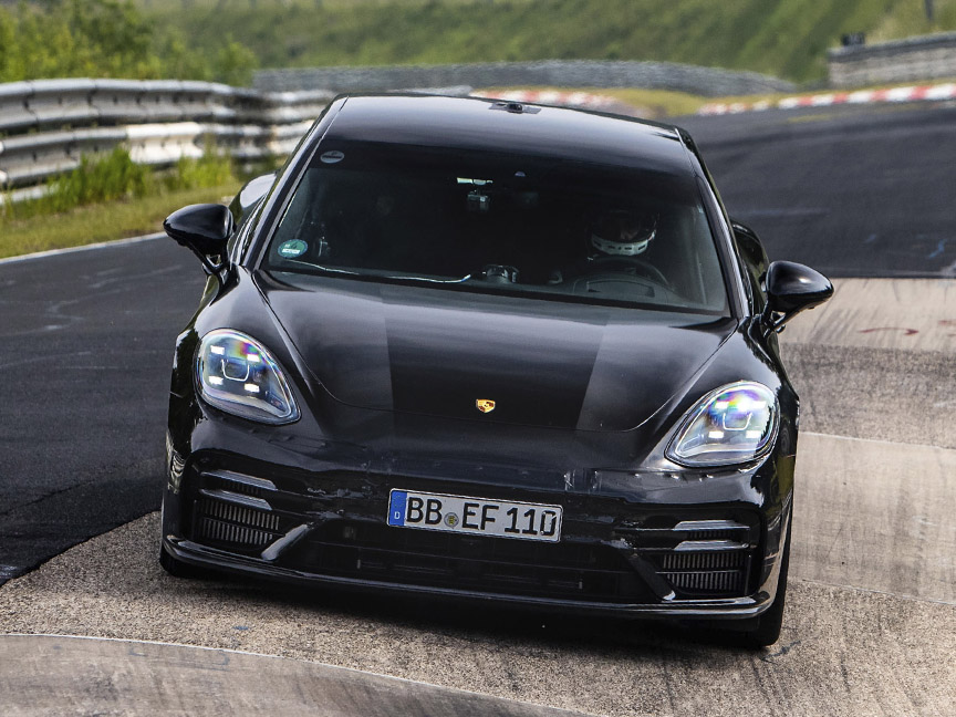 2020 Nürburgring record Porsche Panamera Turbo 971.2 in Carousel driven by Lars Kern