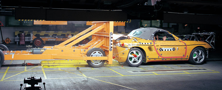 Porsche Boxster 986 crash test