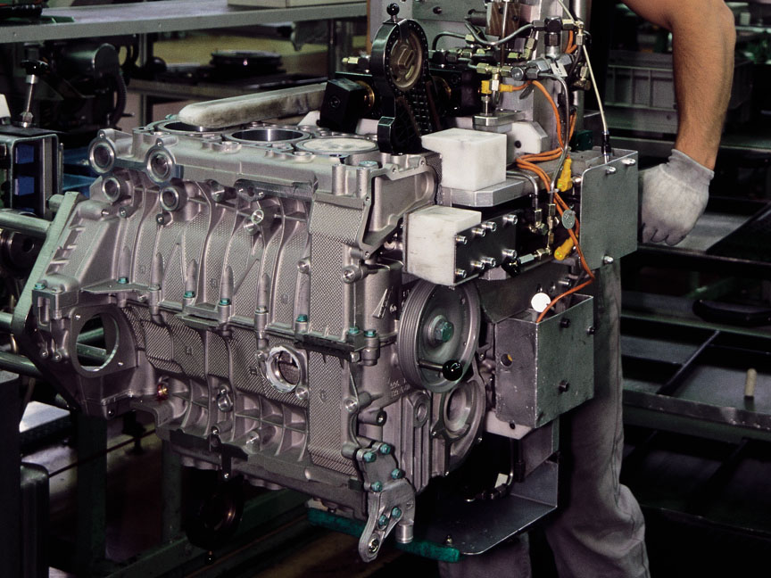 Porsche Boxster 986 engine assembly