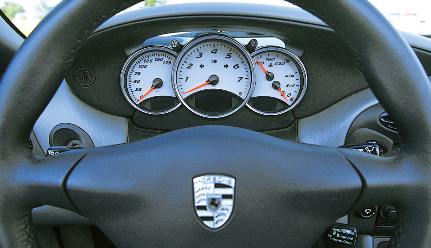 Porsche Boxster S 3-spoke steering wheel with monochrome badge (model year 2000)