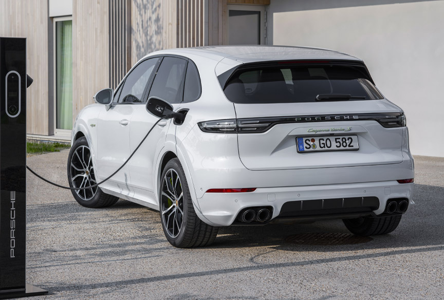 2020 Cayenne Turbo S E-Hybrid charging