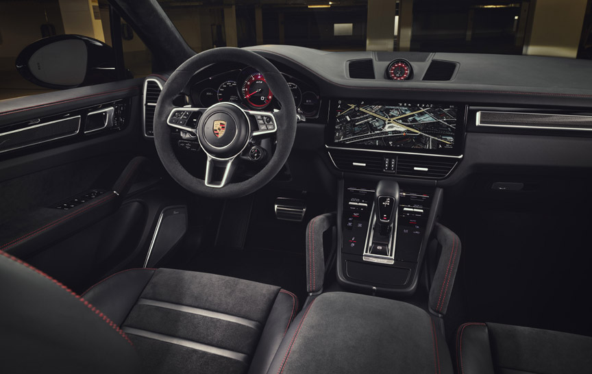 Porsche Cayenne GTS 4.0 interior