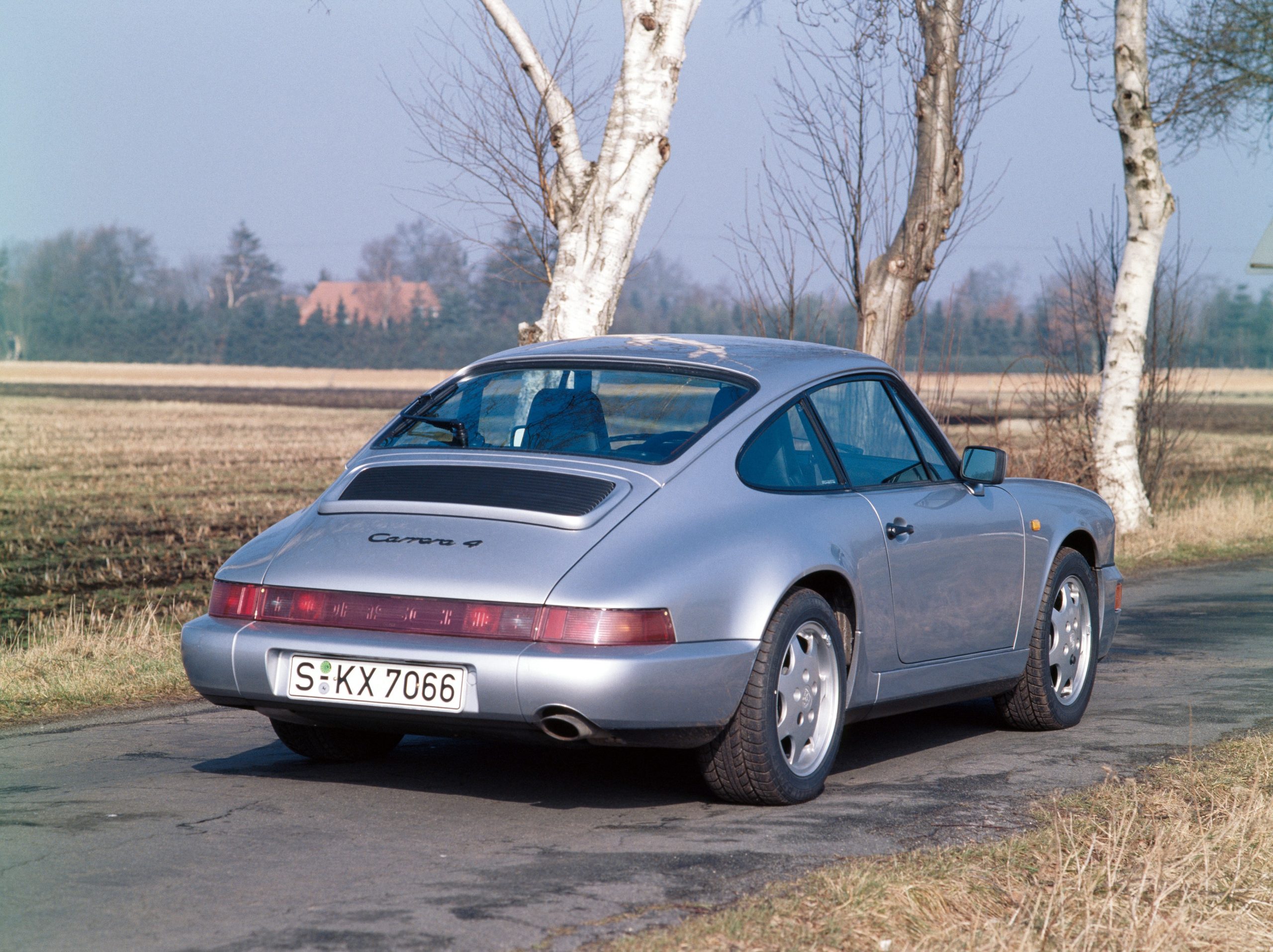 Porsche 911 Carrera 4 Coupe (1992) – Specifications & Performance -  Stuttcars