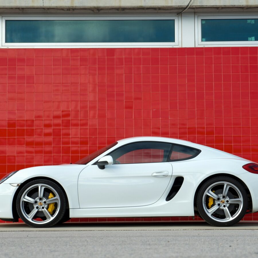Porsche Cayman S (2016) – Specifications