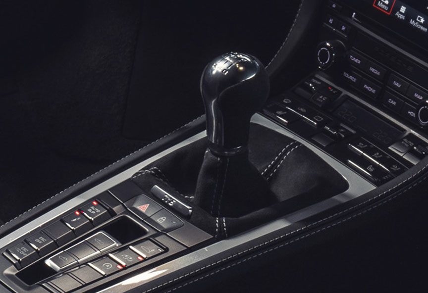 2020 Porsche 718 (982) Spyder gear lever, centre console