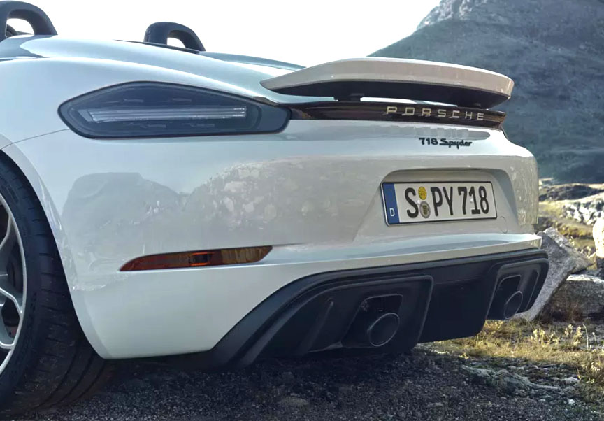 2020 Porsche 718 (982) Spyder rear spoiler up