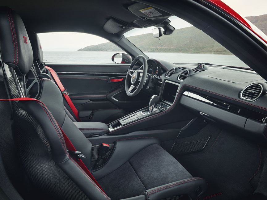 Porsche 718 Cayman T cockpit with bucket seats