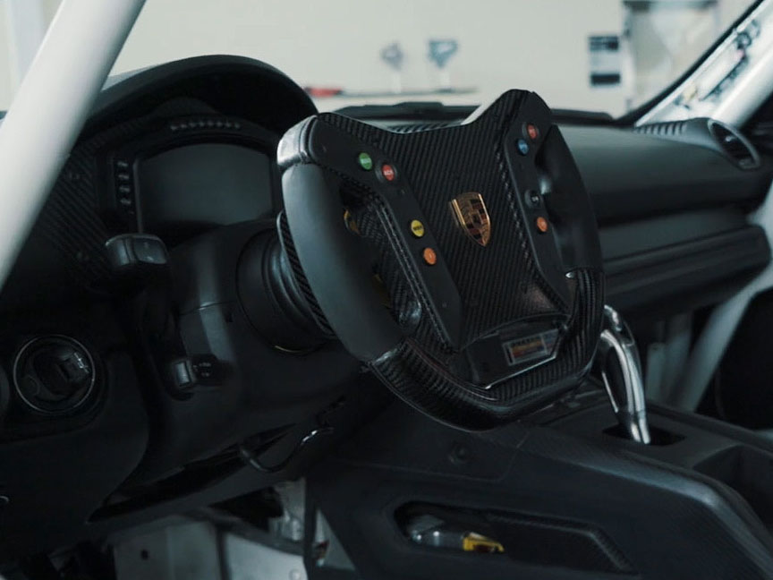 2019 Porsche 718 Cayman GT4 Clubsport Competition steering wheel