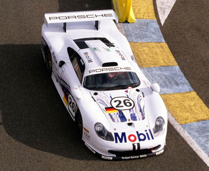 1997 Porsche 911 GT1 Evo #26