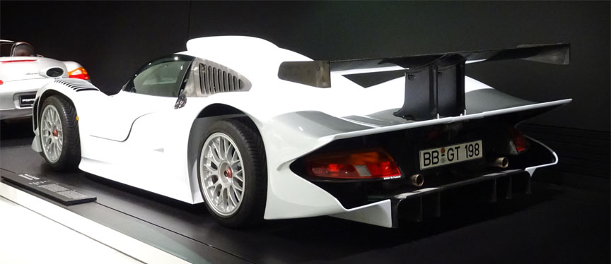 1998 Porsche 911 996 GT1-98 in Porsche Museum