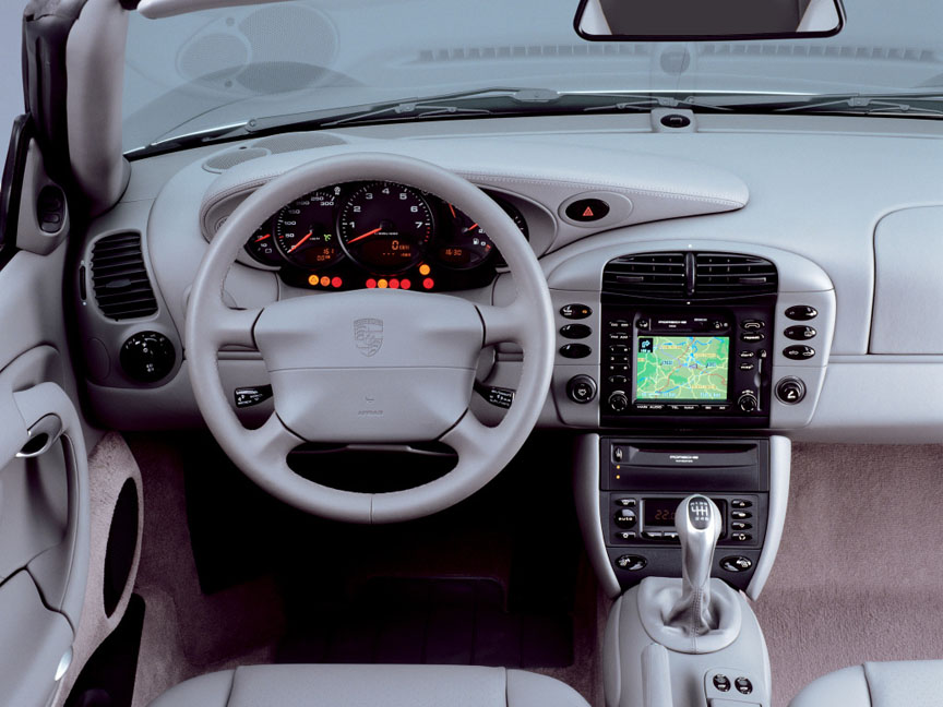 Porsche 911 996 Carrera Cabrio interior, manual gearbox