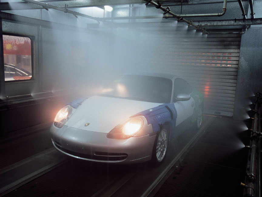 Porsche 911 996 production in Stuttgart Zuffenhausen, water-tightness test