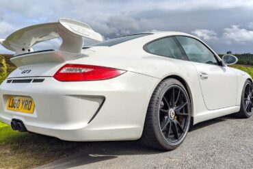 Incredible Porsche 911 997.2 GT3