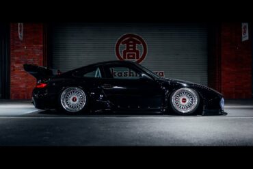 Mun's Old & New Widebody 997 Porsche in Tokyo