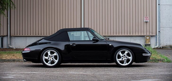 Porsche 911 Carrera 4 Cabriolet (993)