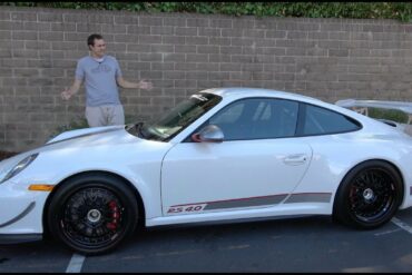 The 2011 Porsche 911 GT3RS 4.0 Is a $500,000 Track Weapon