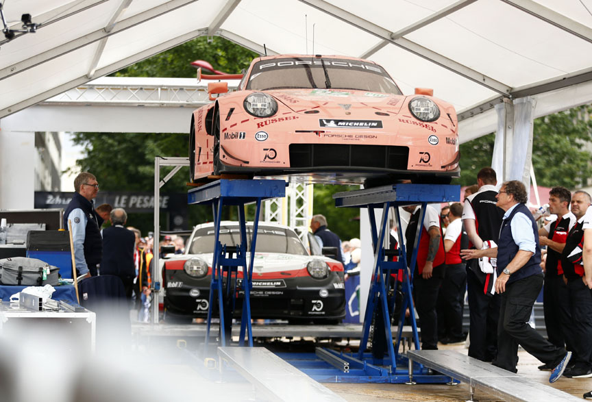 2018 Le Mans scrutineering, 2x Porsche 911 RSR