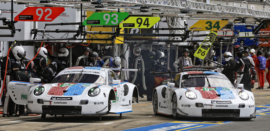 2019 Le Mans practise, pit stop of Brumos liveried Porsches