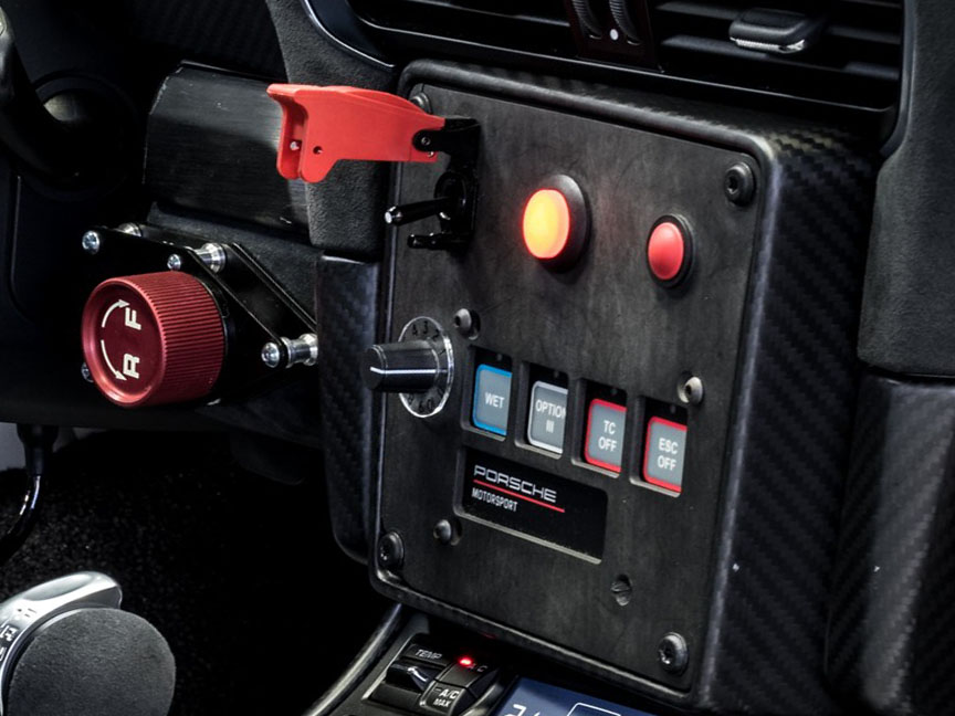 Porsche 911 991 GT2 RS Clubsport centre console buttons