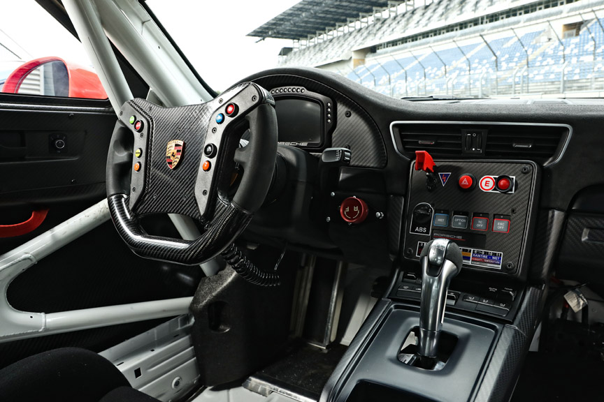 Porsche 911 991 GT2 RS CS racing car cockpit, dashboard, steering wheel, instrument cluster