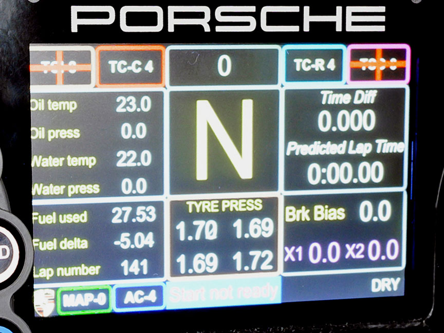 Porsche 911 991 RSR 4.2 steering wheel display