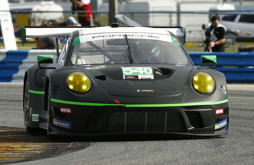 2019 Porsche 911 991.2 GT3 R, Black Swan Racing