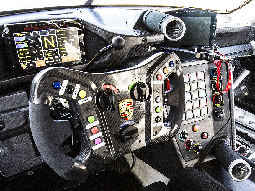 Porsche 911 991.2 GT3 R dashboard