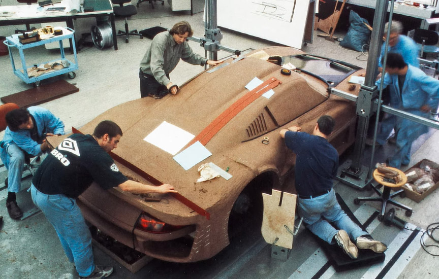 Porsche 911 996 GT1 clay model in the making