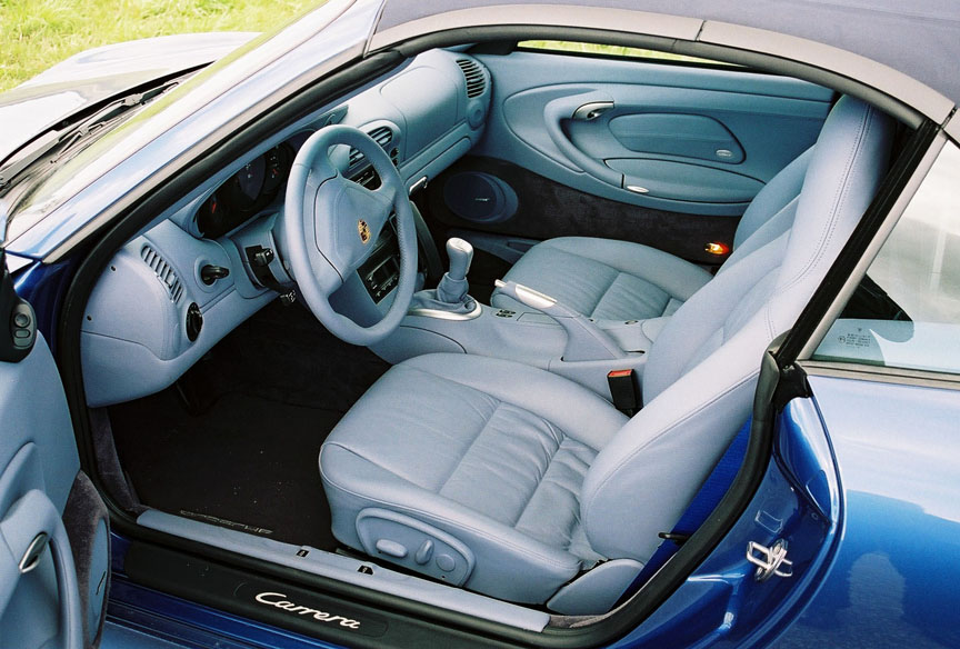 Porsche 911 996.2 interior, special order Provence Blue