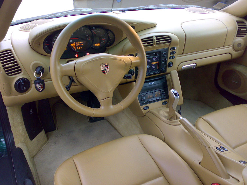 Porsche 911 996.2 interior