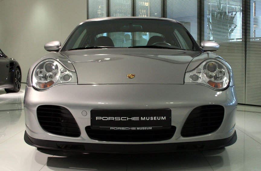 Porsche 911 996 Turbo front view