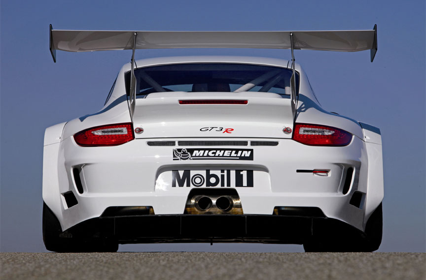 Porsche 911 997 GT3 R 2010 rear spoiler
