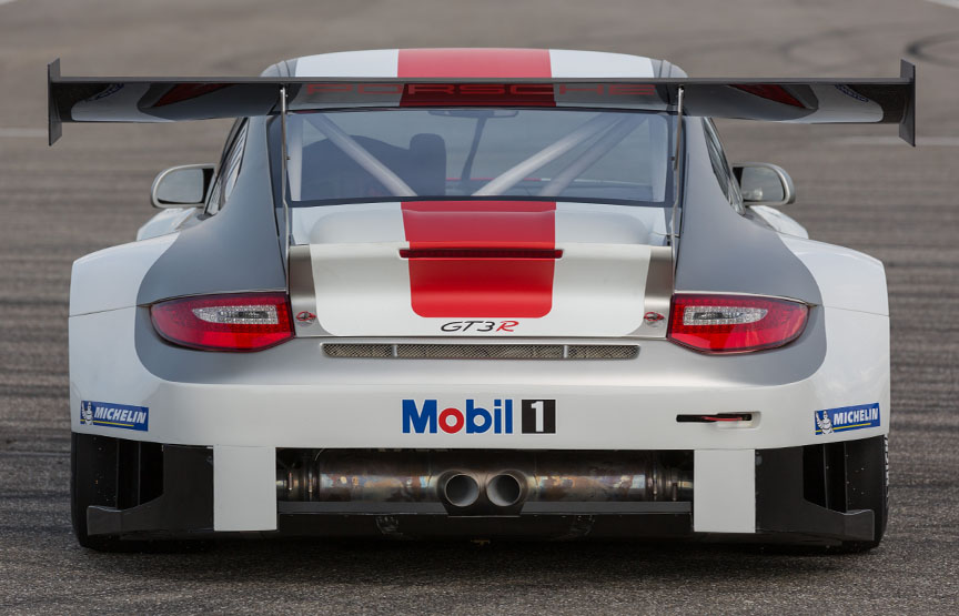 Porsche 911 997 GT3 R 2013 spec, rear view