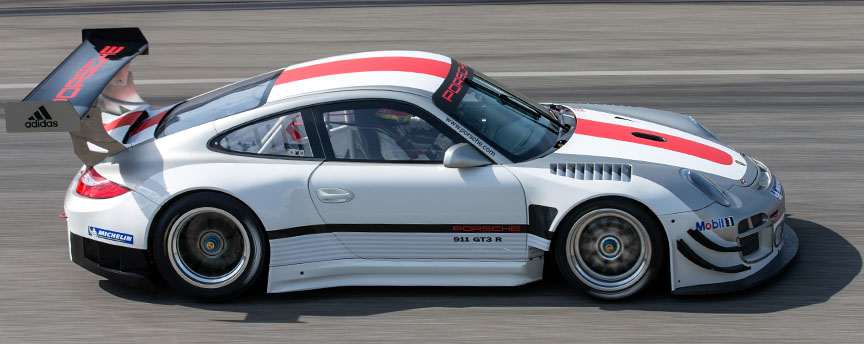 Porsche 911 997 GT3 R 2013 spec, side view