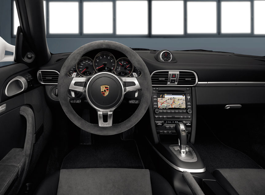 Porsche 911 997 Carrera GTS alcantara interior, dashboard