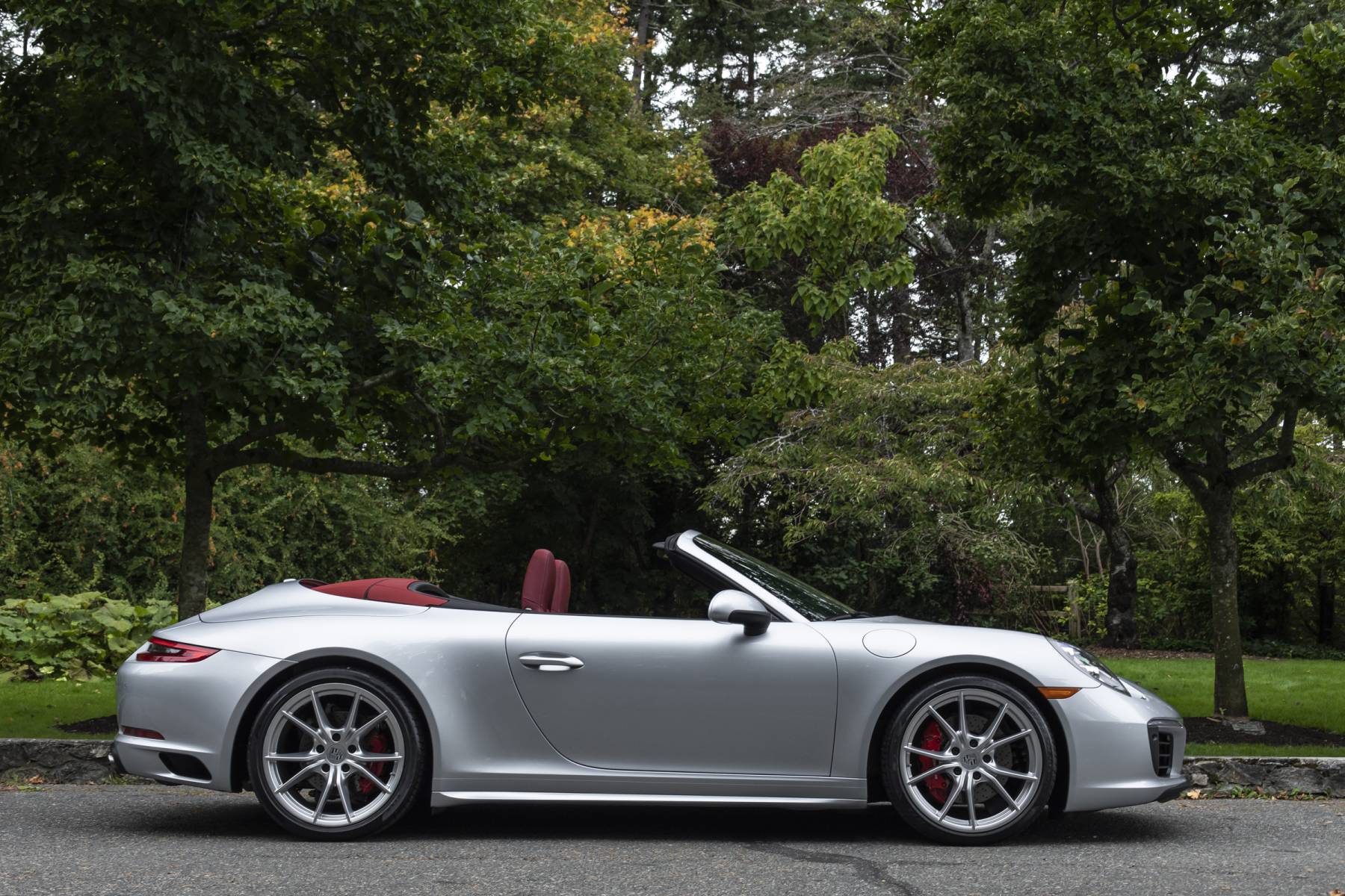 Porsche 911 Carrera 4S Cabriolet () (2018) – Specifications &  Performance - Stuttcars