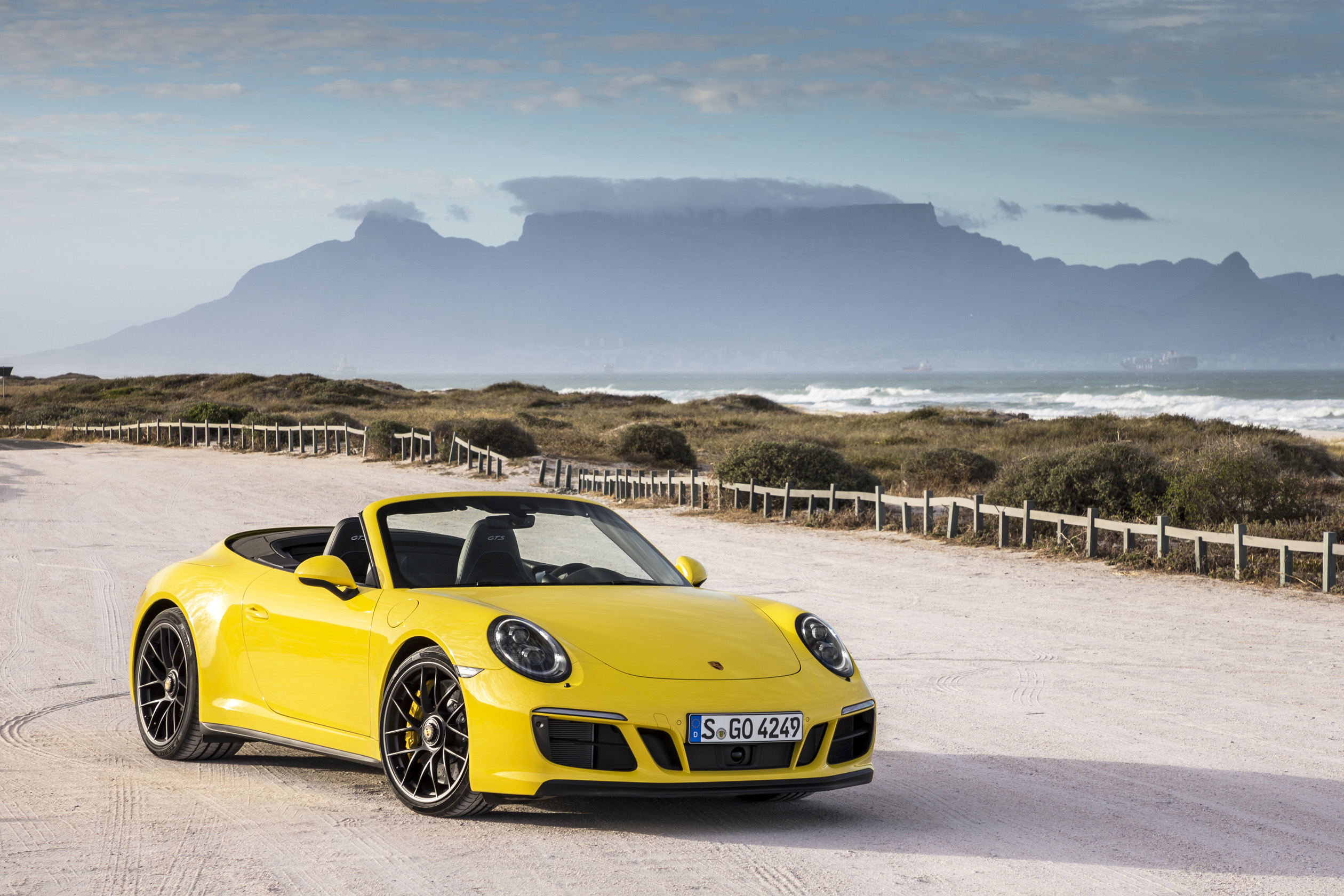 Porsche 911 Carrera 4 GTS Cabriolet (991.2)