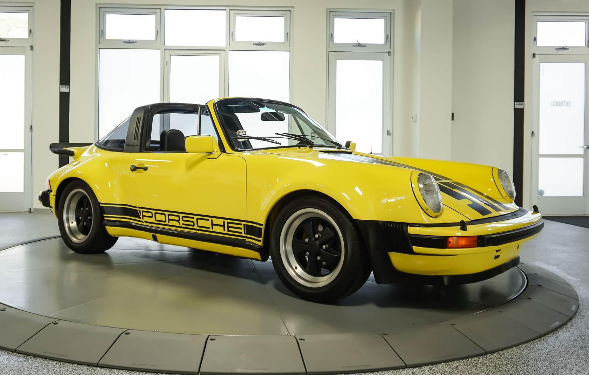 Porsche 911 Carrera  Targa (1976-1977) – Pictures & Gallery - Stuttcars